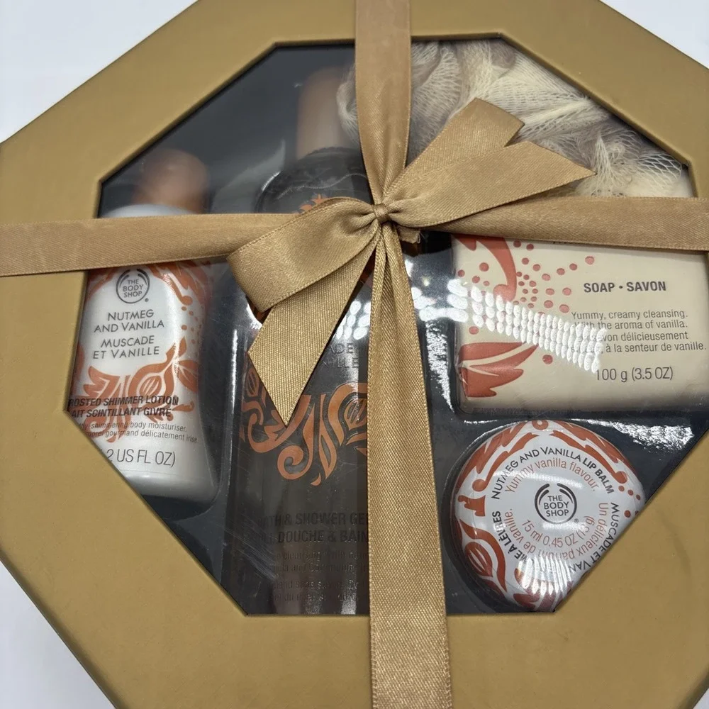 Rare Old Stock, Discontinued The Body Shop Nutmeg/ Vanilla Wrapped 5 Pc Gift Set